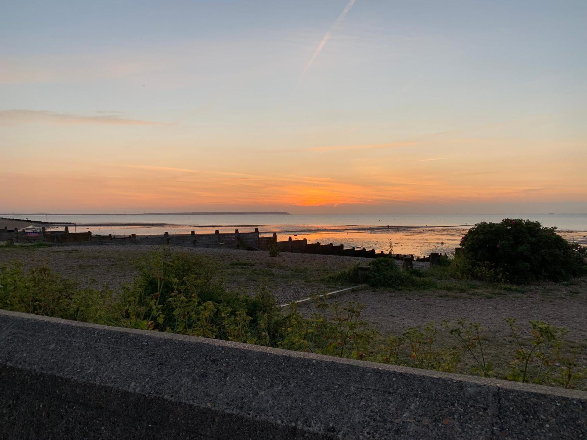 Salty Shore By The Beach In Whitstable Exterior photo